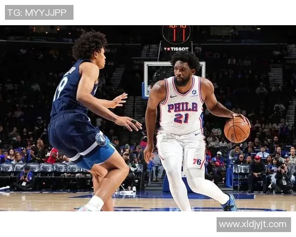 76人全队启程赴波士顿 恩比德随行合影曝光 76人全队启程赴波士顿 恩比德随行合影曝光