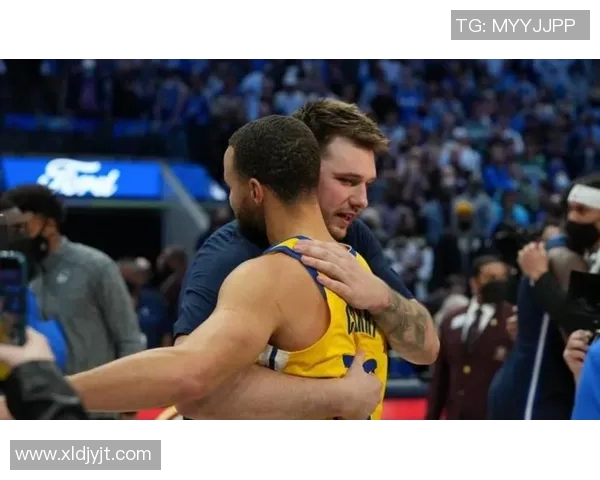 追梦:东契奇打得很棒 每个人都想借这个机会把矛头指向尼科 追梦:东契奇打得很棒 每个人都想借这个机会把矛头指向尼科