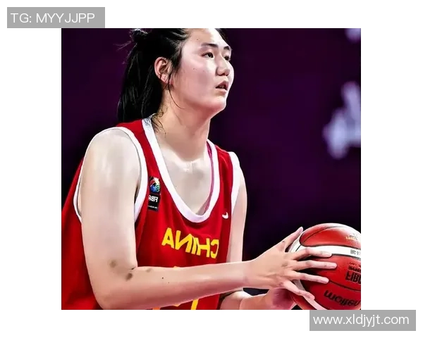 轰27+14!中国男篮21岁2米26中锋新星大蜕变:攻防完胜湖人旧将 轰27+14!中国男篮21岁2米26中锋新星大蜕变:攻防完胜湖人旧将